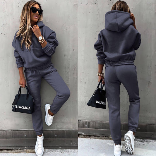 Hooded Sweatshirt And Slim Fit Jogger Pants For Autumn And Winter