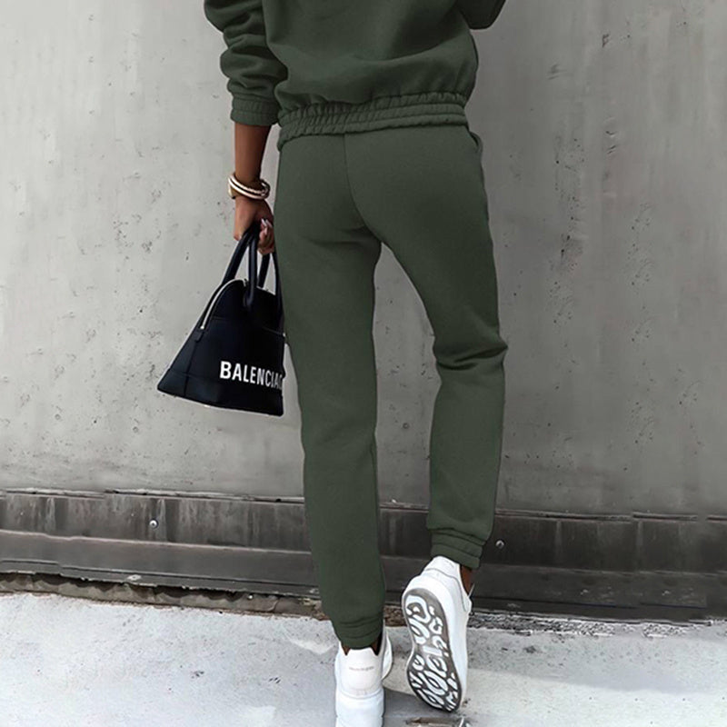 Hooded Sweatshirt And Slim Fit Jogger Pants For Autumn And Winter
