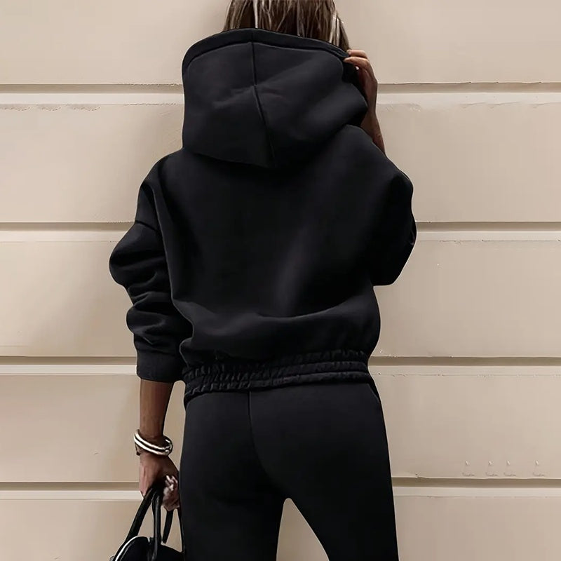 Hooded Sweatshirt And Slim Fit Jogger Pants For Autumn And Winter